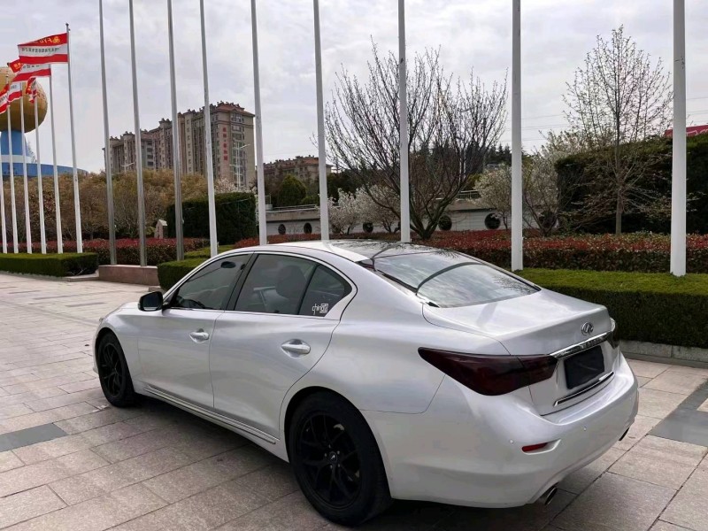 青岛15年英菲尼迪Q50L7