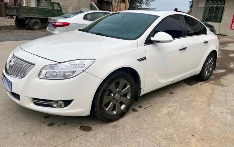 衡阳13年别克君威8