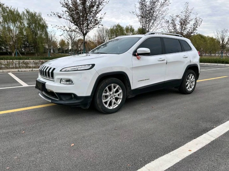 徐州17年Jeep自由光2