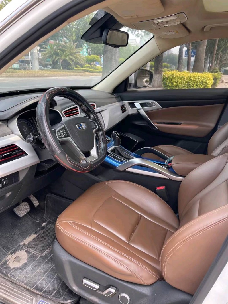 深圳16年吉利博越5
