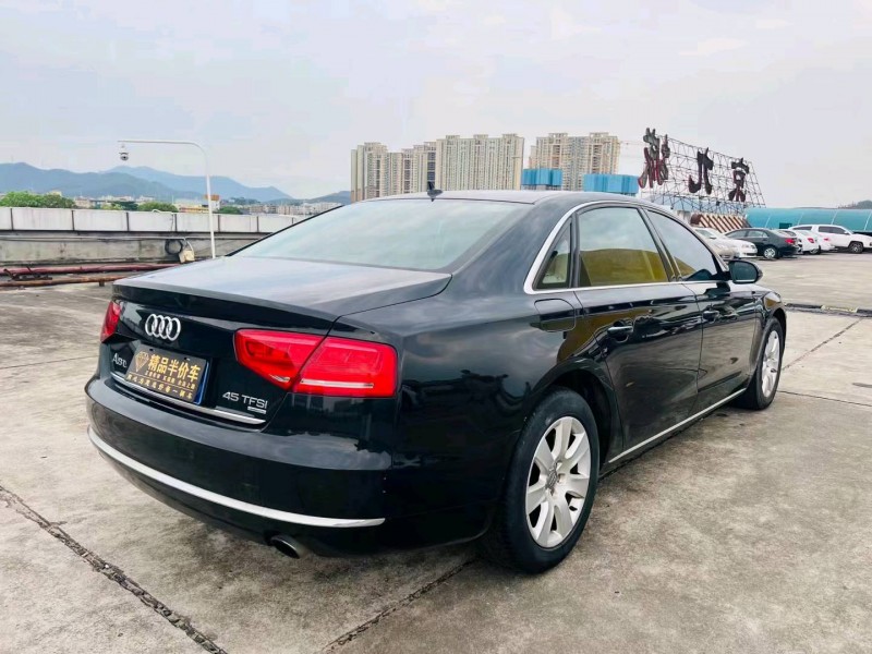 东莞13年奥迪A8L4