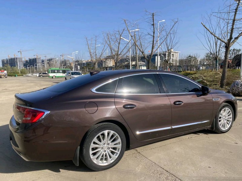 徐州17年别克君越7