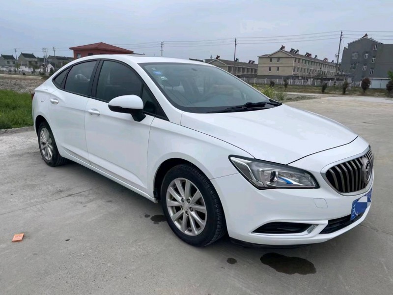 徐州17年别克威朗2