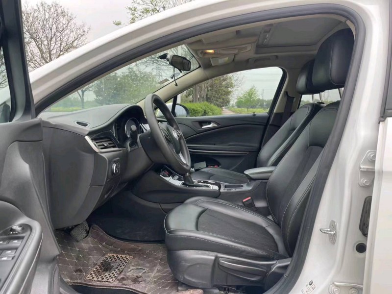 徐州17年别克威朗4