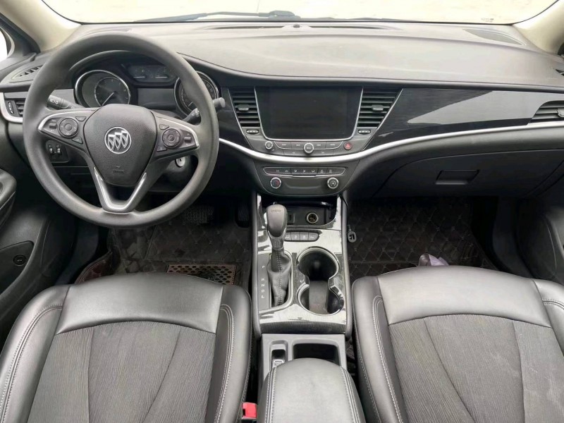 徐州17年别克威朗6