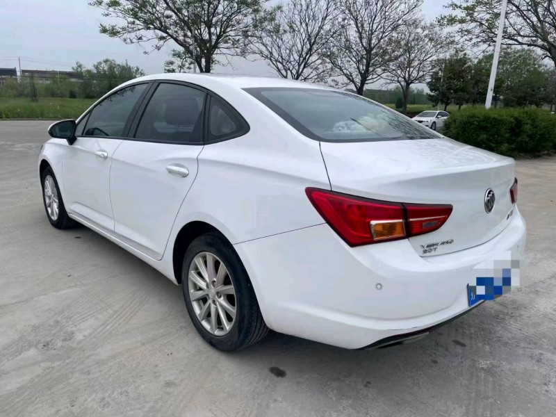 徐州17年别克威朗7