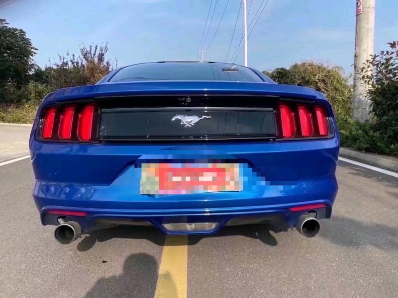 青岛17年福特野马9