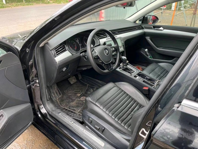 保定18年大众迈腾4