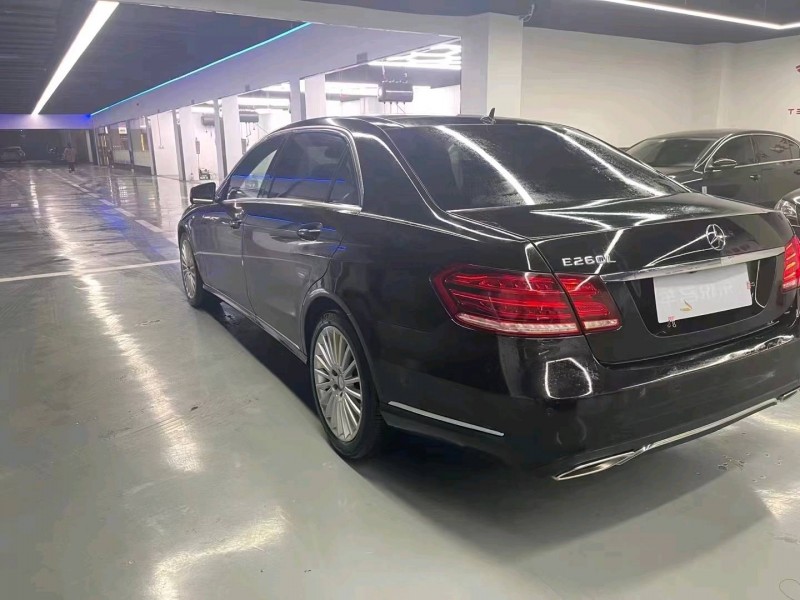 济宁16年奔驰E6