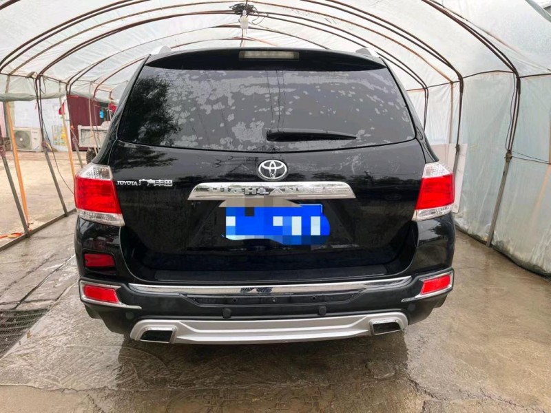 保定13年丰田汉兰达9