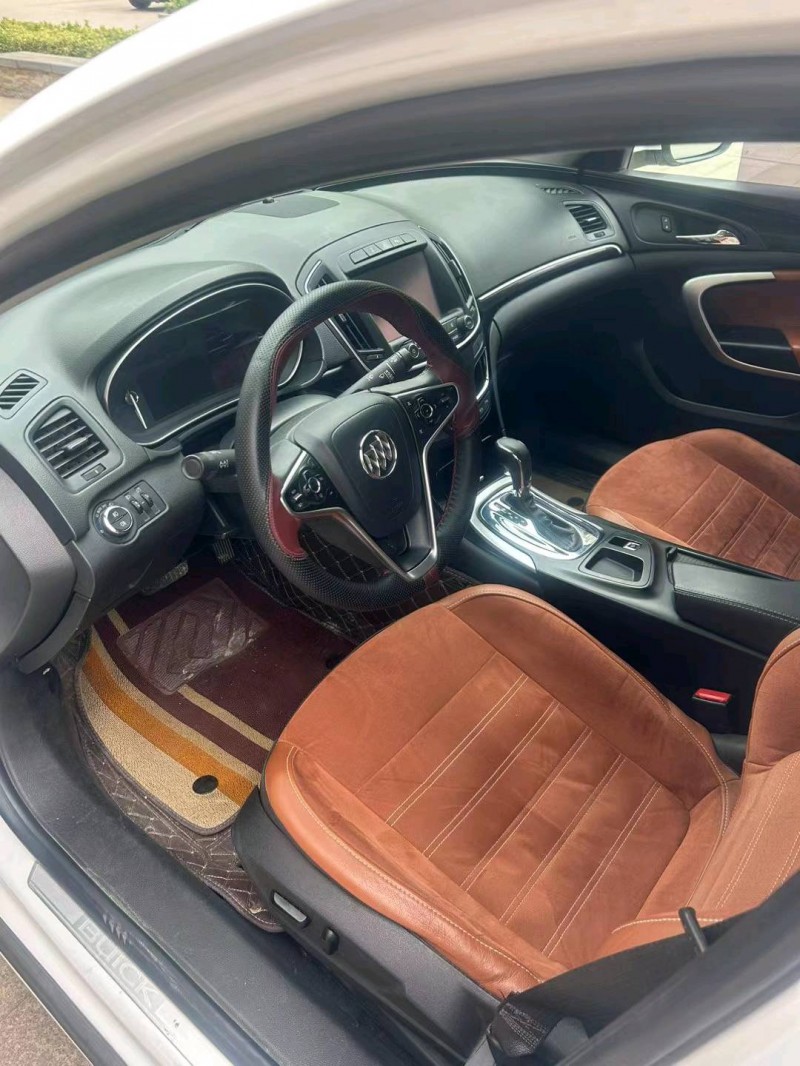 青岛17年别克君威8