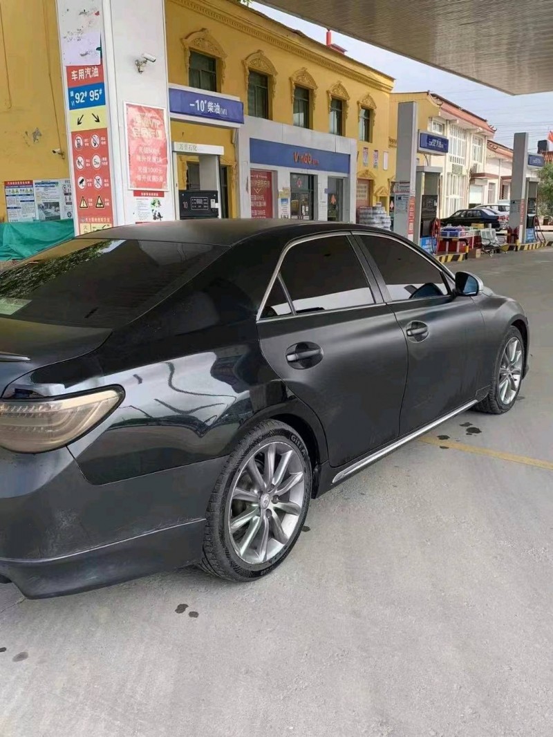 保定12年丰田锐志6