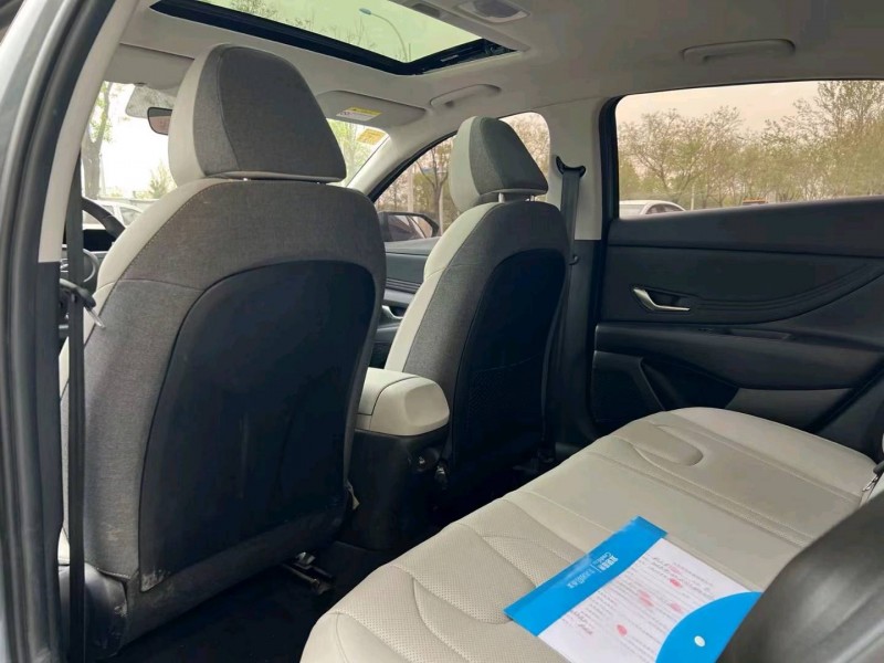 保定21年现代伊兰特5