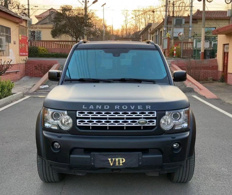 青岛12年路虎发现1