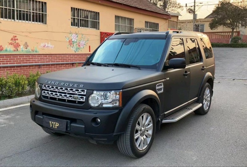 青岛12年路虎发现2