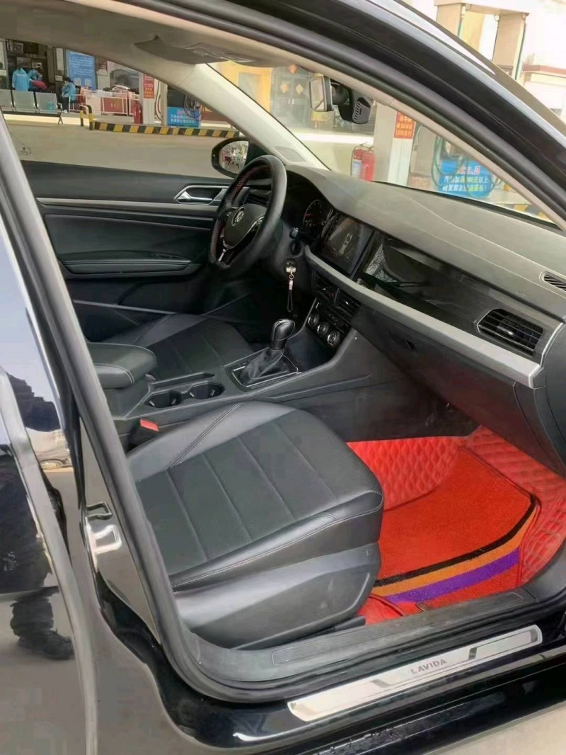 保定20年大众朗逸7