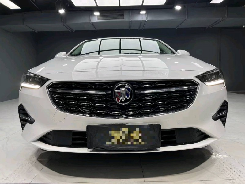 成都23年别克君威1