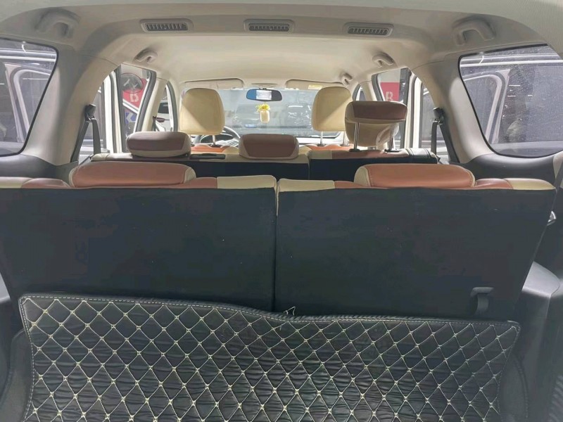 成都19年宝骏7304