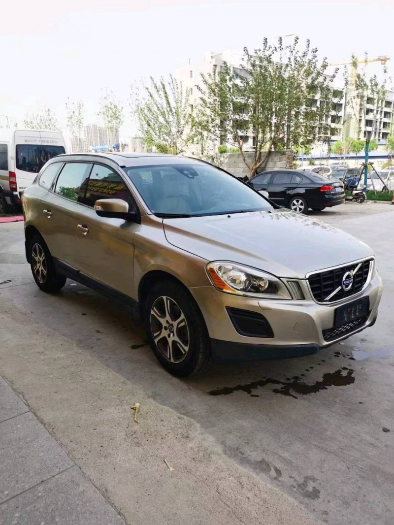 枣庄12年沃尔沃XC603