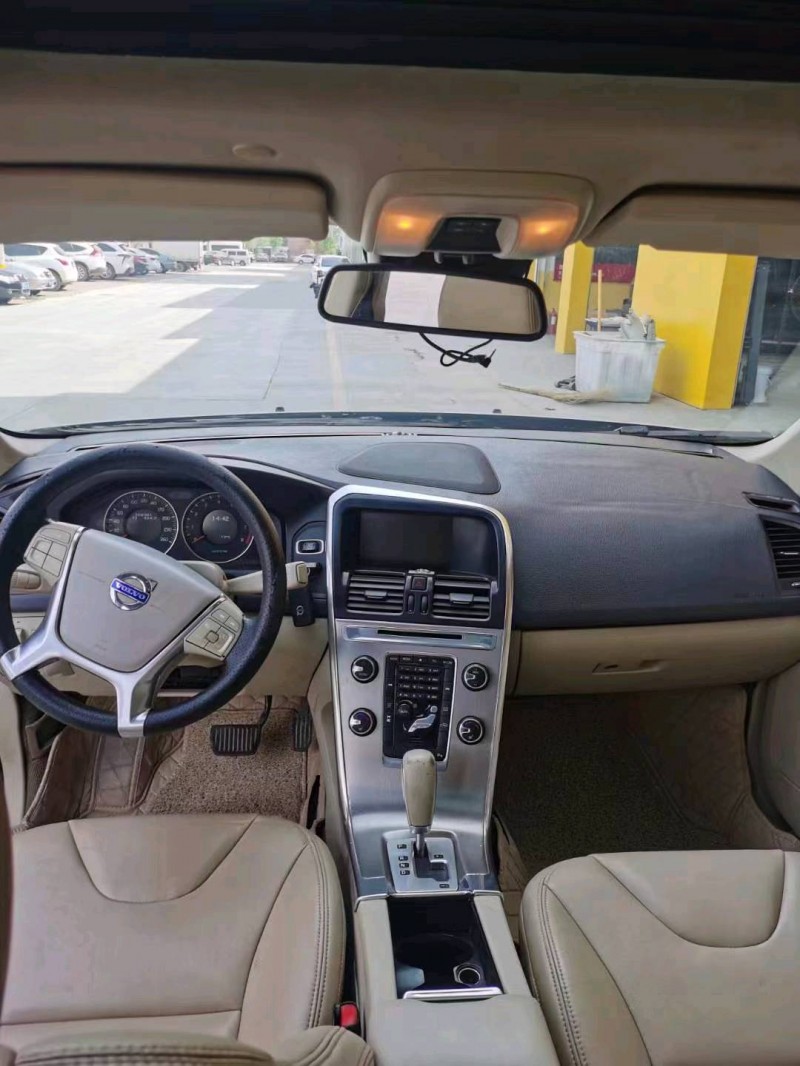 枣庄12年沃尔沃XC608