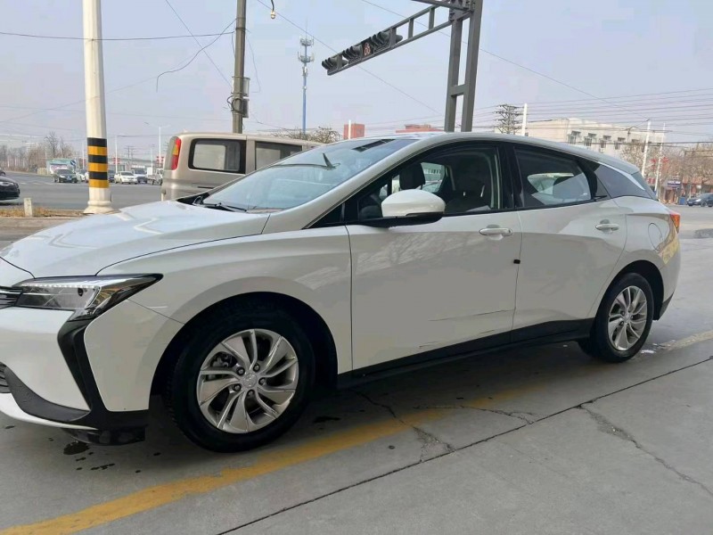 保定21年别克微蓝2