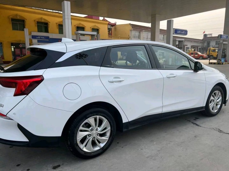 保定21年别克微蓝5