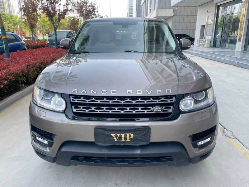 青岛16年路虎揽胜运动1