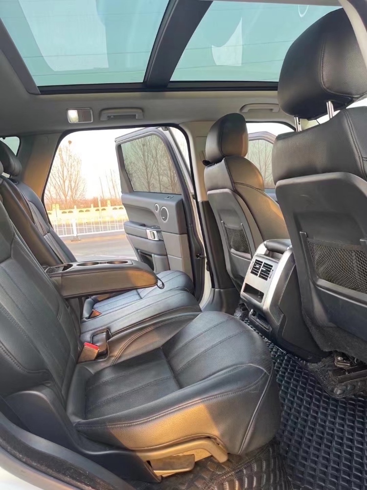 枣庄17年路虎揽胜运动9