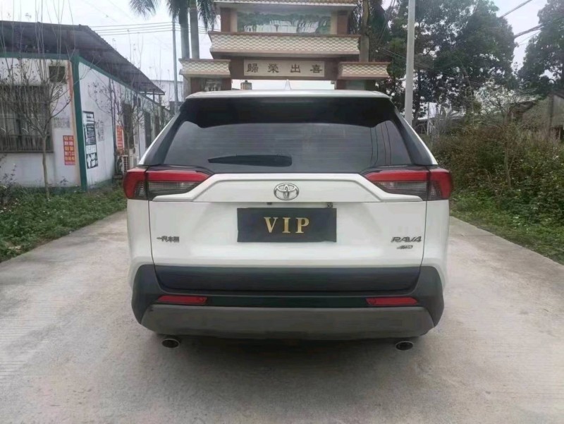 深圳21年丰田RAV4荣放6