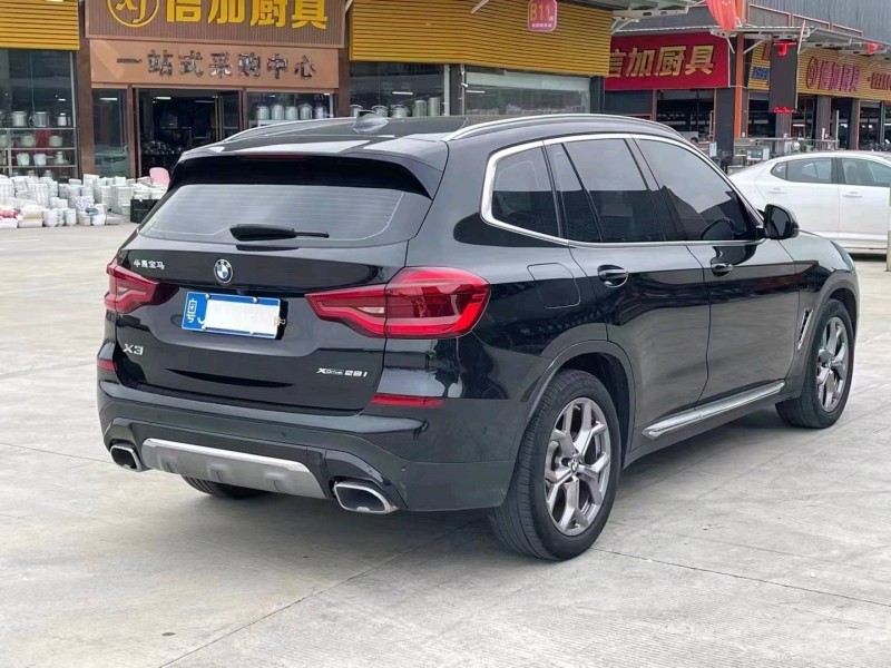 广州21年宝马X34
