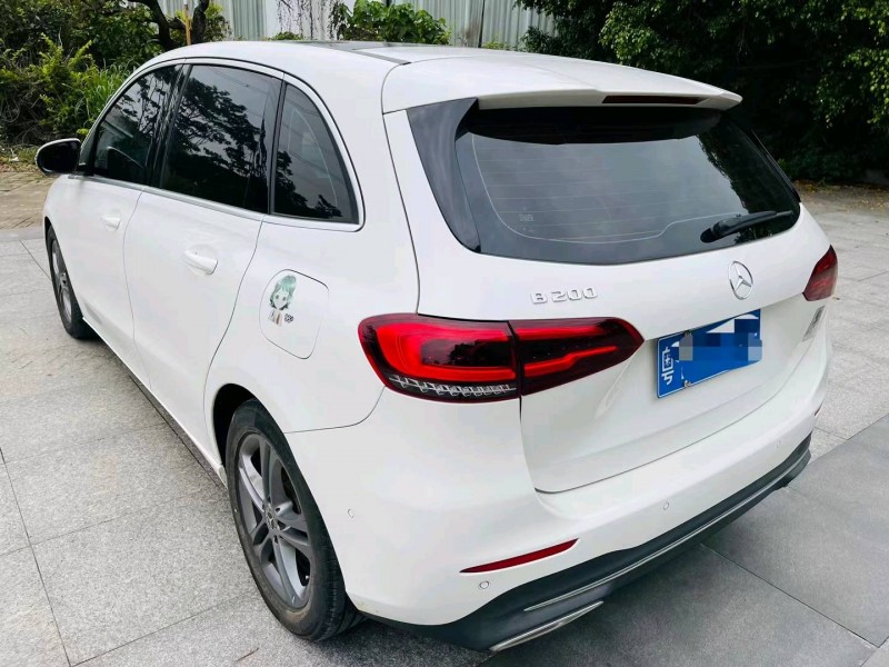 广州20年奔驰B8