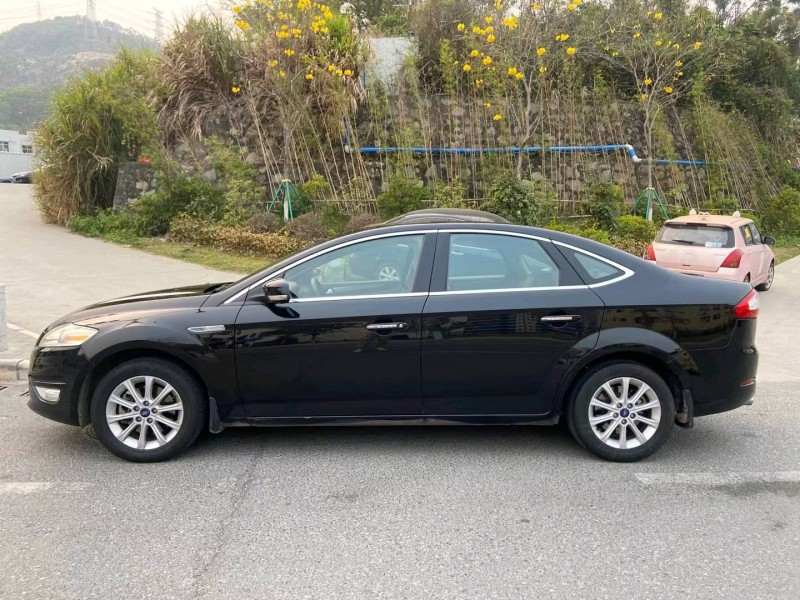 广州12年福特蒙迪欧-致胜6