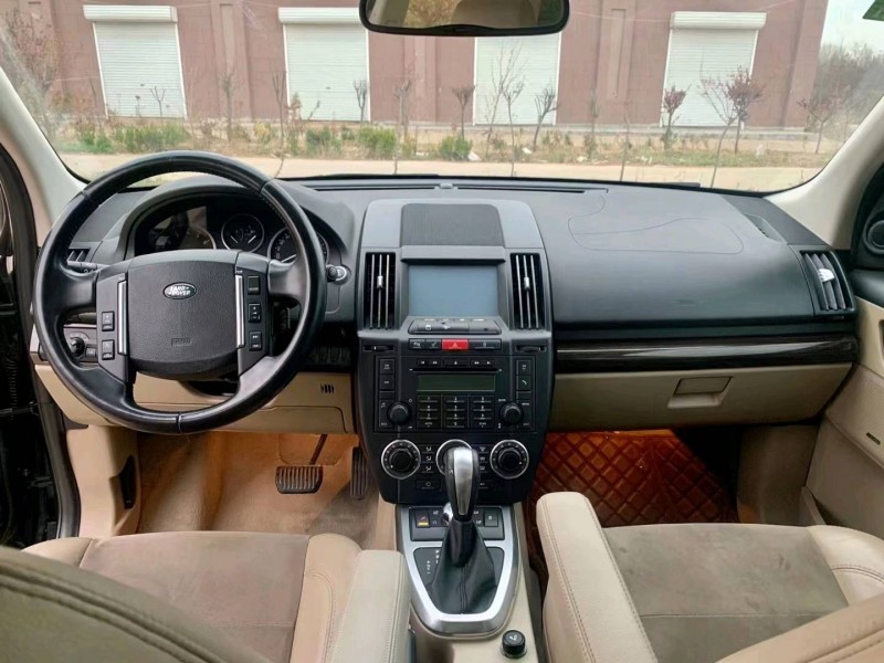 青岛11年路虎发现神行5