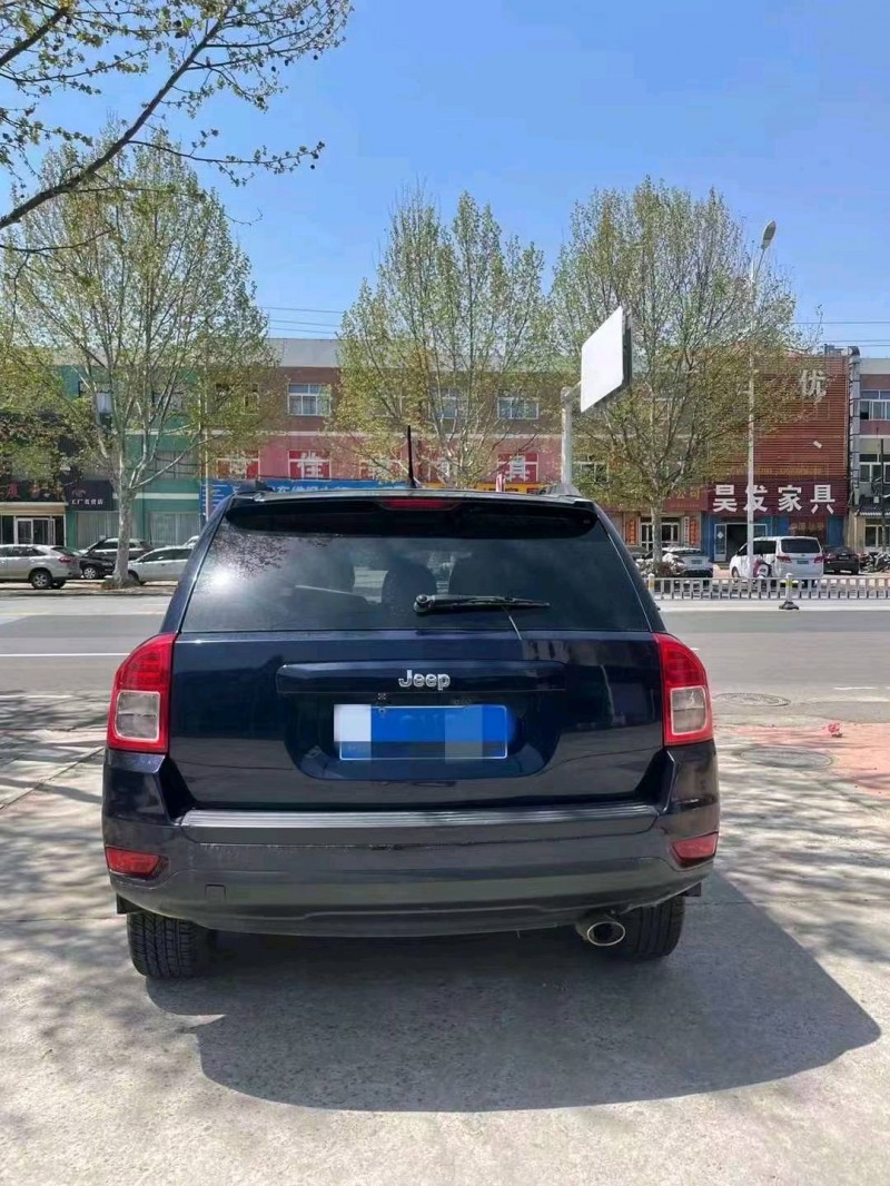 淄博12年Jeep指南者8