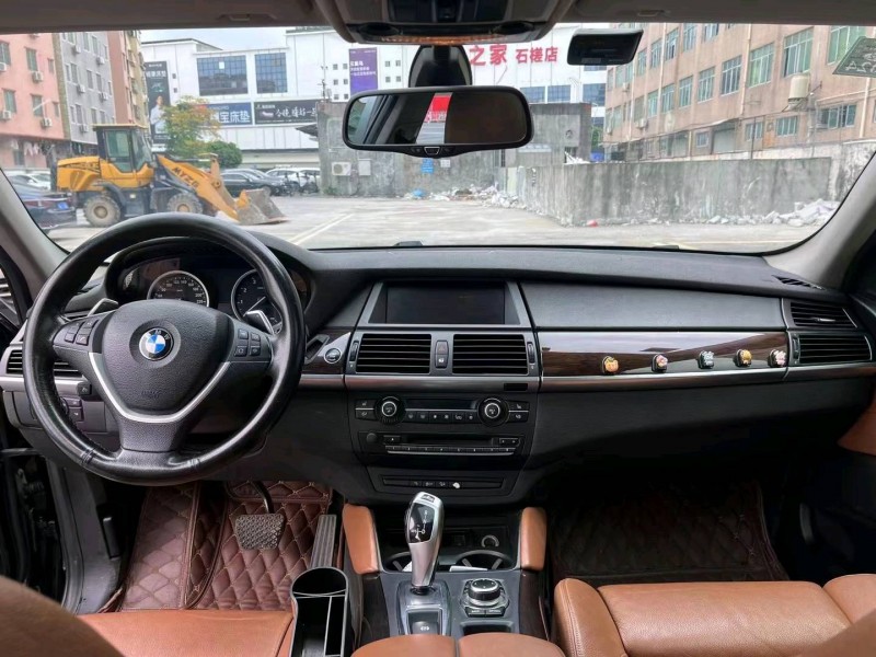 广州13年宝马X67