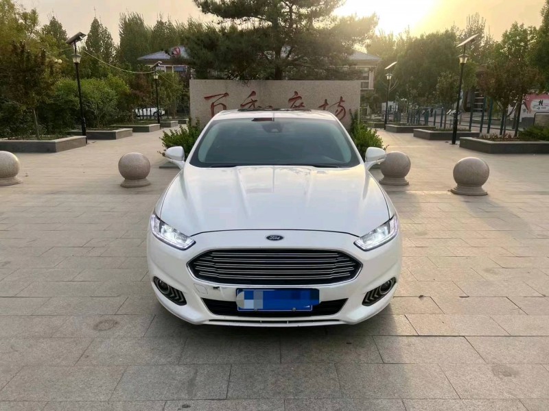 青岛15年福特蒙迪欧1