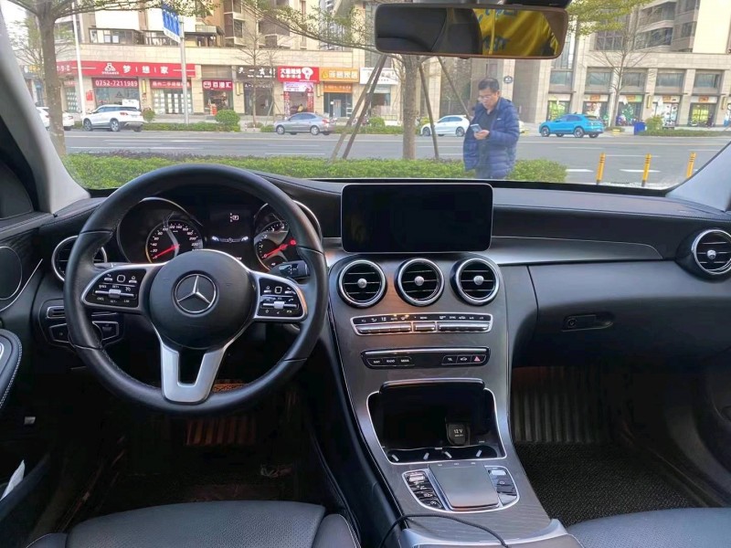 广州19年奔驰C5