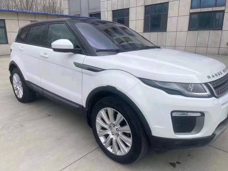 青岛17年路虎极光3