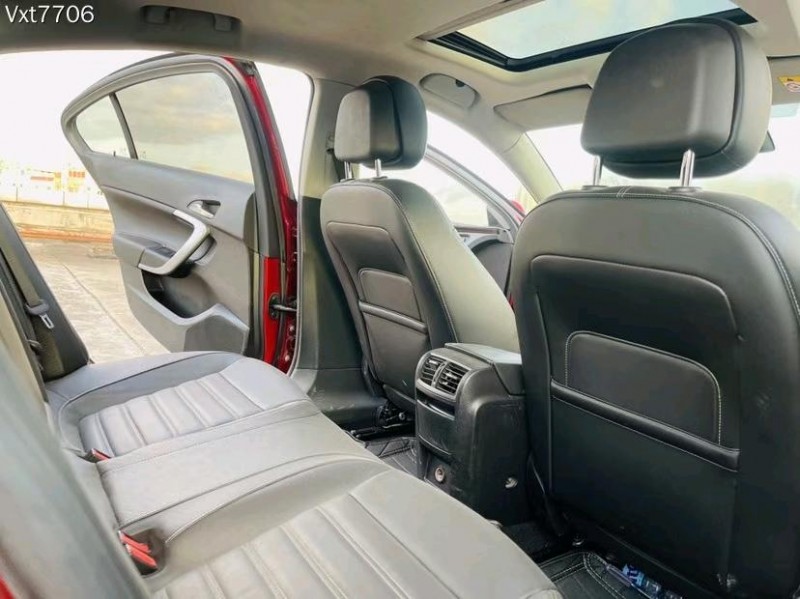 东莞14年别克君威8