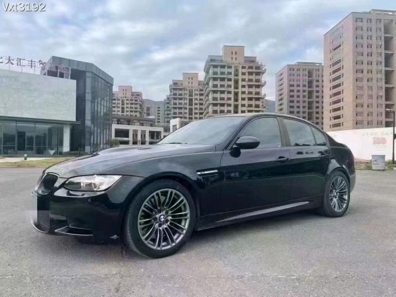 广州12年宝马M32