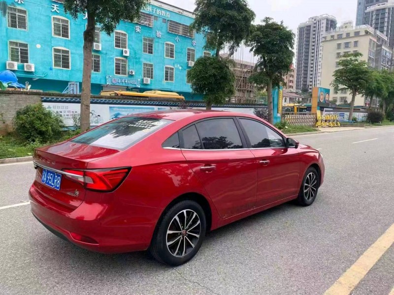 深圳21年荣威i54