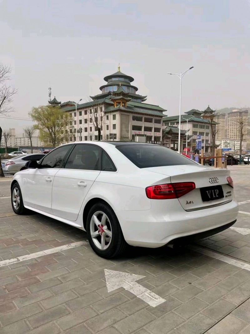 嘉峪關16年奧迪A4L7