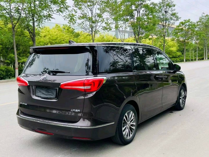 青岛17年别克GL86