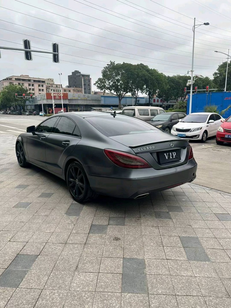 深圳14年奔驰CLS8