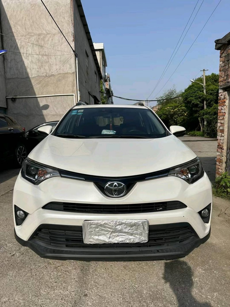 嘉兴19年丰田RAV41