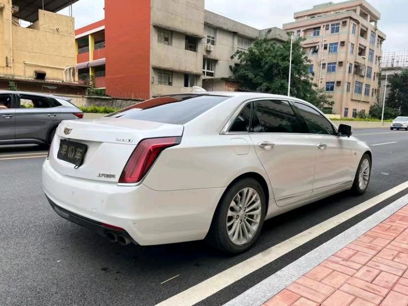 东莞18年凯迪拉克CT68