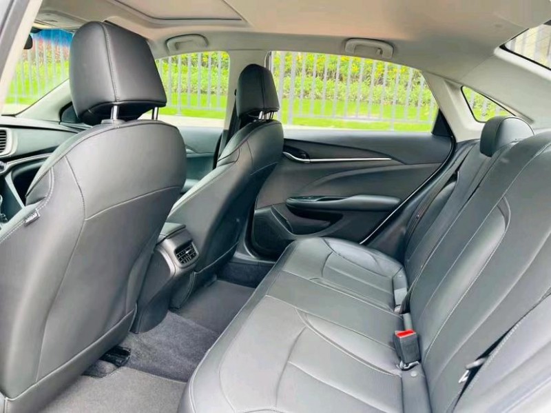 东莞21年别克英朗5