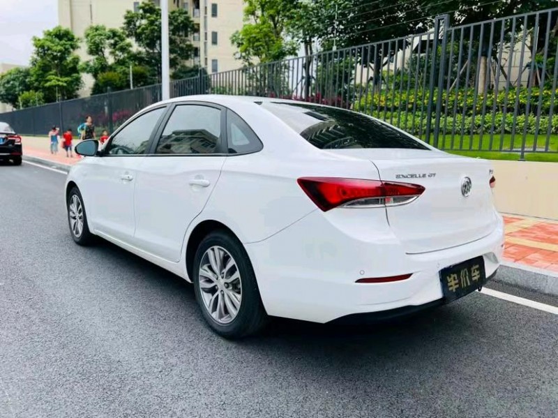 东莞21年别克英朗8