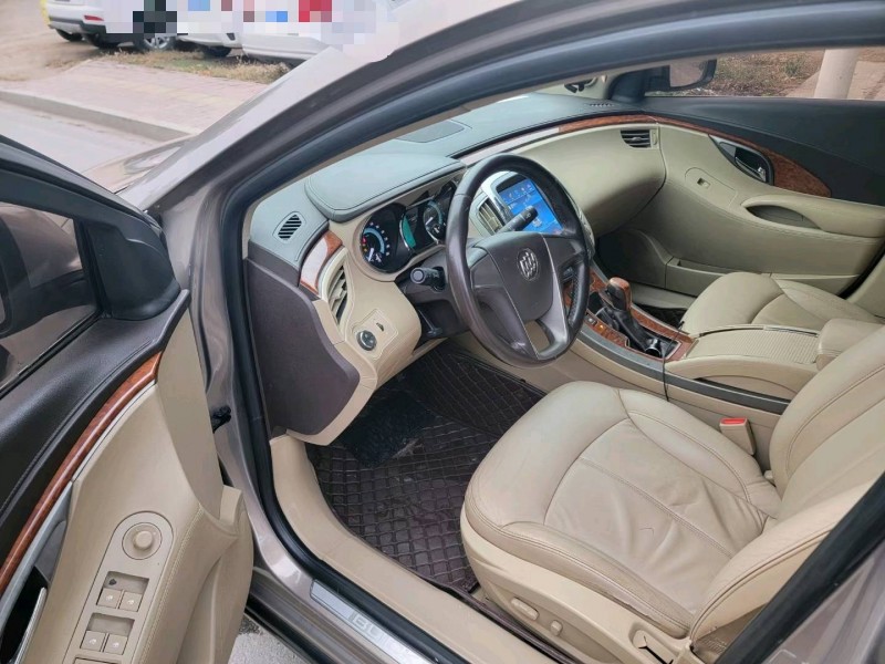 聊城13年别克君越4