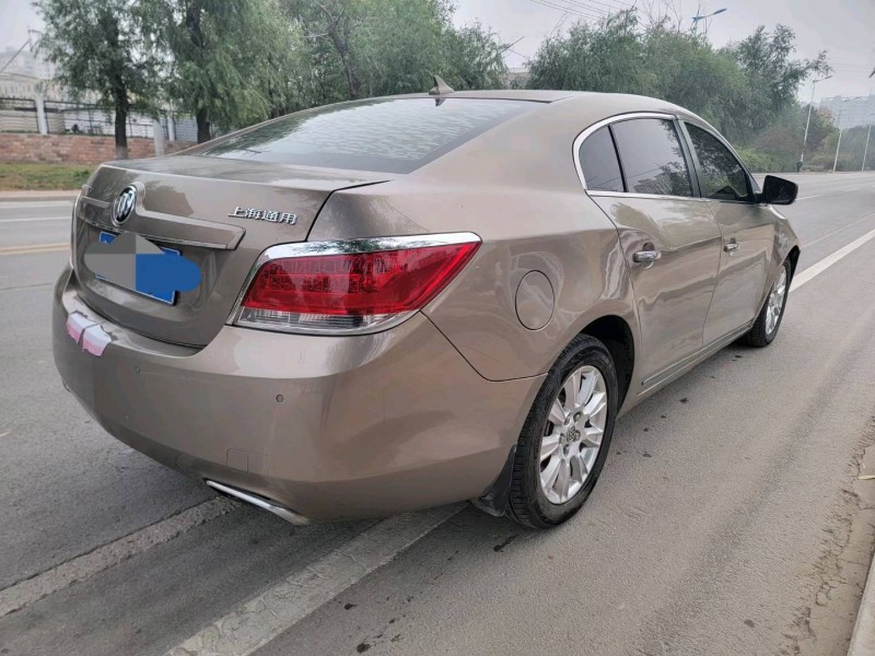 聊城13年别克君越8